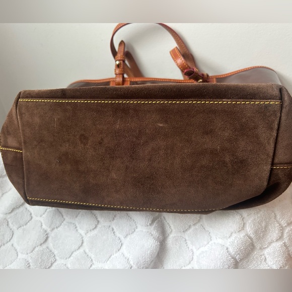 Dooney & Bourke tote bag brown patent leather suede bottom tan leather handles - Picture 8 of 15